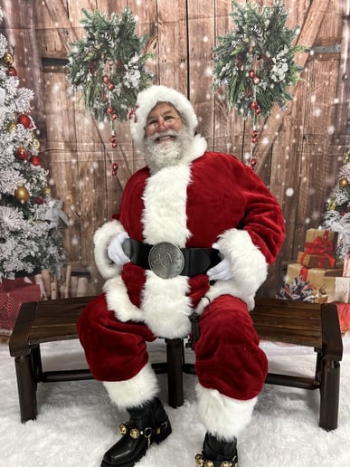 Gallery photo 32 of Santa Jeff 4 Hire