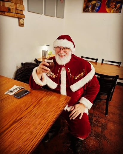 Gallery photo 1 of Santa Jeff