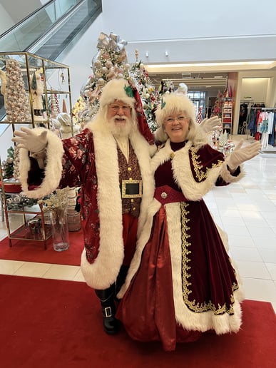 Gallery photo 6 of Santa Jeffrey