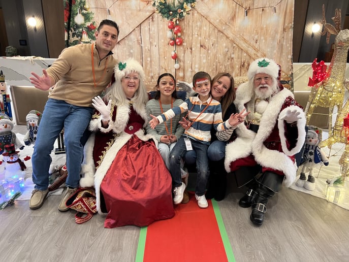 Gallery photo 8 of Santa Jeffrey