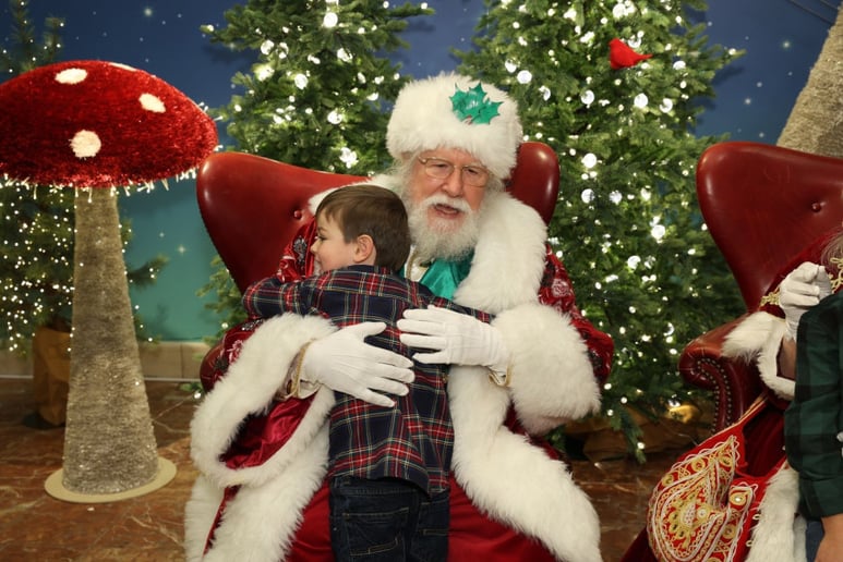Gallery photo 12 of Santa Jeffrey