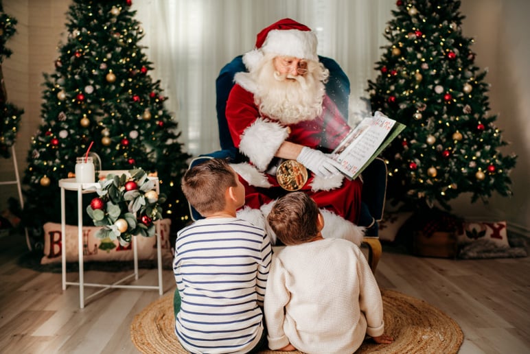Gallery photo 5 of Alamo City Santa