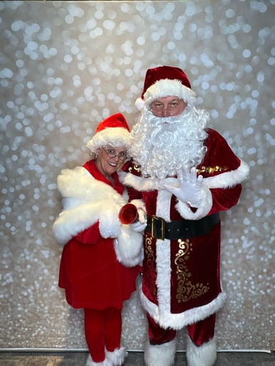 Gallery photo 4 of Santa Jerry