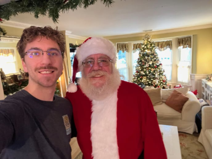 Gallery photo 7 of Santa Jerry