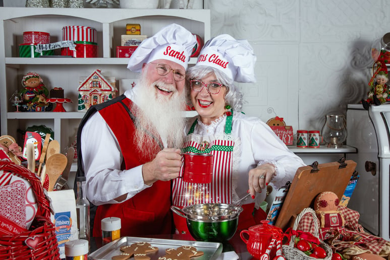Gallery photo 7 of Santa Jerry & Mrs Joy Claus