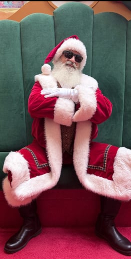 Gallery photo 5 of Santa Jingle Claus