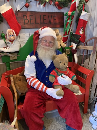 Gallery photo 1 of Santa Joel