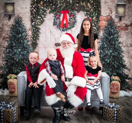 Gallery photo 1 of Santa Joel Hallock