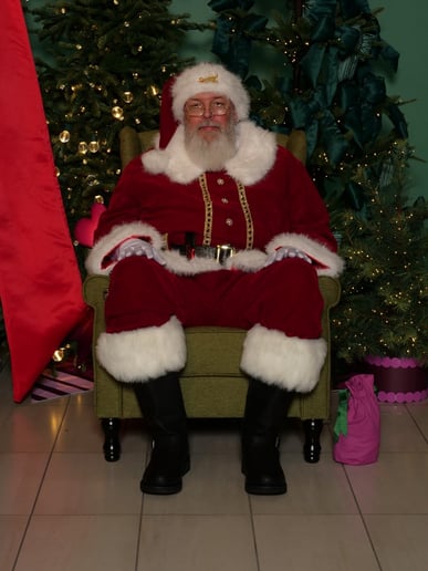 Gallery photo 3 of Santa John