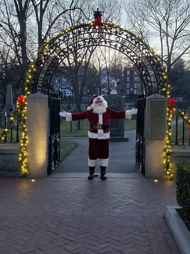 Gallery photo 9 of North Pole Santa John