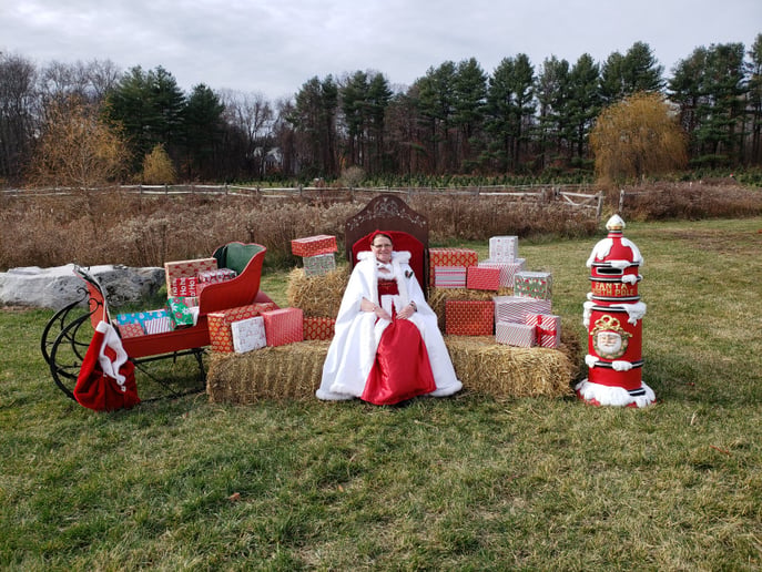 Gallery photo 16 of North Pole Santa John