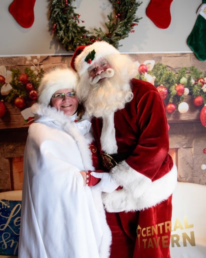 Gallery photo 26 of North Pole Santa John