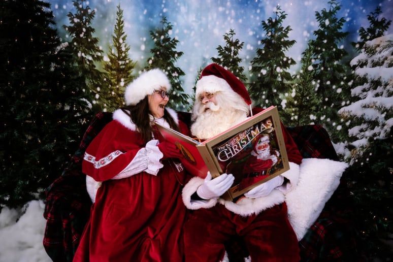Gallery photo 30 of North Pole Santa John