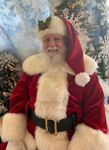 Gallery photo 9 of Santa John & Mrs Claus