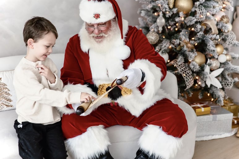 Gallery photo 6 of Santa Jon