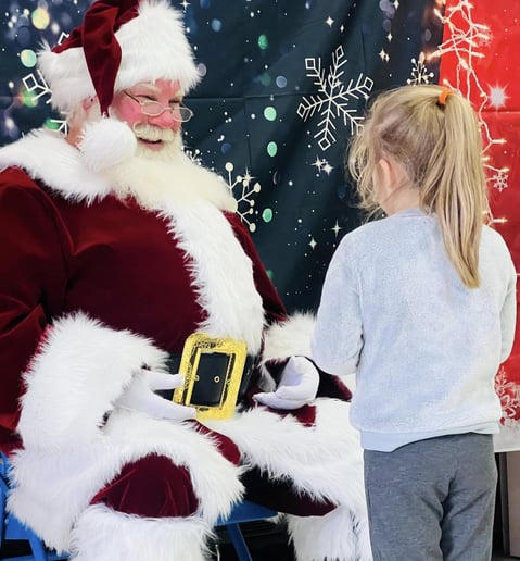 Gallery photo 11 of Santa Jon