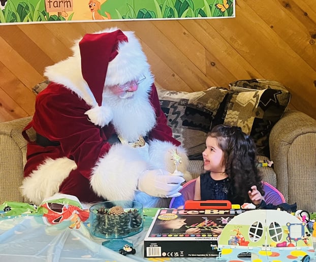 Gallery photo 10 of Santa Jon