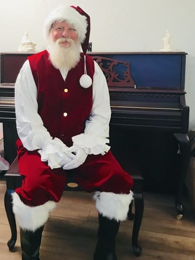 Gallery photo 4 of Santa Josh