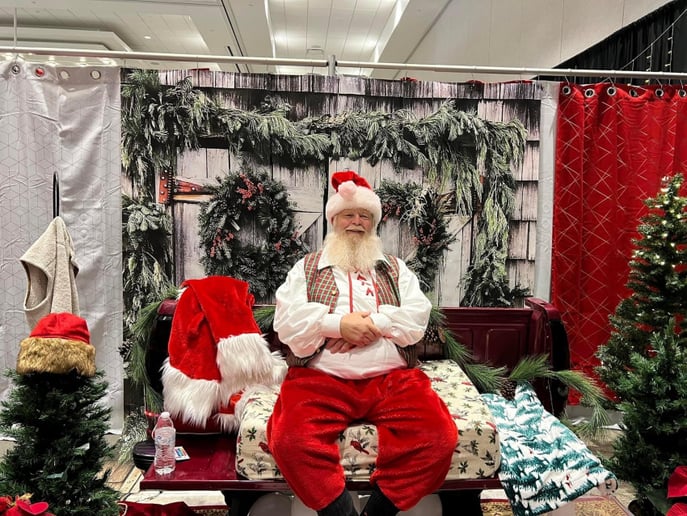 Gallery photo 4 of Santa K