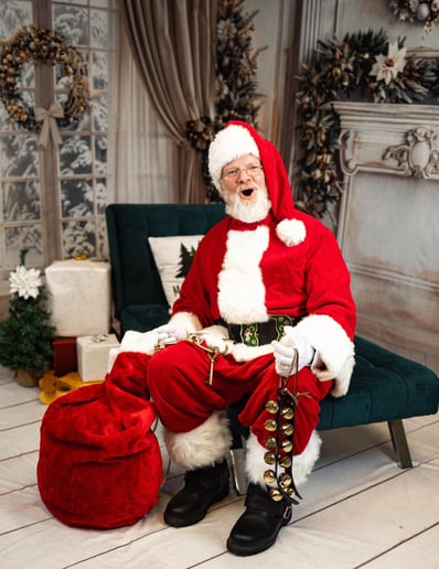 Gallery photo 5 of Santa Karl and Mrs. Claus