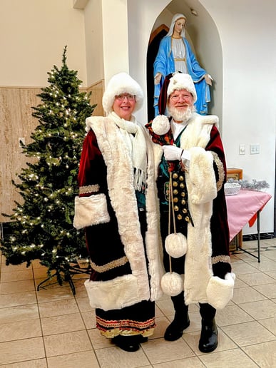 Gallery photo 8 of Santa Karl and Mrs. Claus