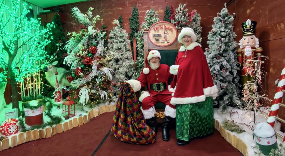 Gallery photo 11 of Santa Karl and Mrs. Claus