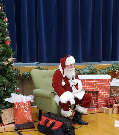 Gallery photo 8 of Santa Karl