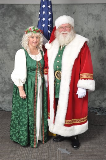 Gallery photo 3 of Santa Kelly & Mrs. Claus