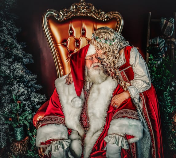Gallery photo 8 of Santa Kelly & Mrs. Claus