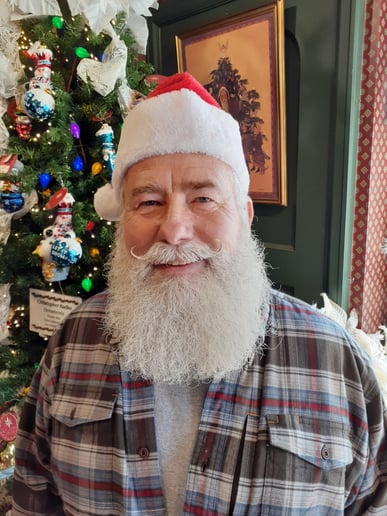 Gallery photo 7 of Santa Ken