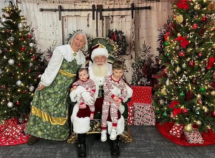 Gallery photo 12 of Santa Ken