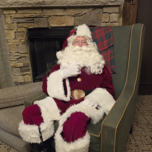 Gallery photo 5 of Santa Ken & Mrs. Claus
