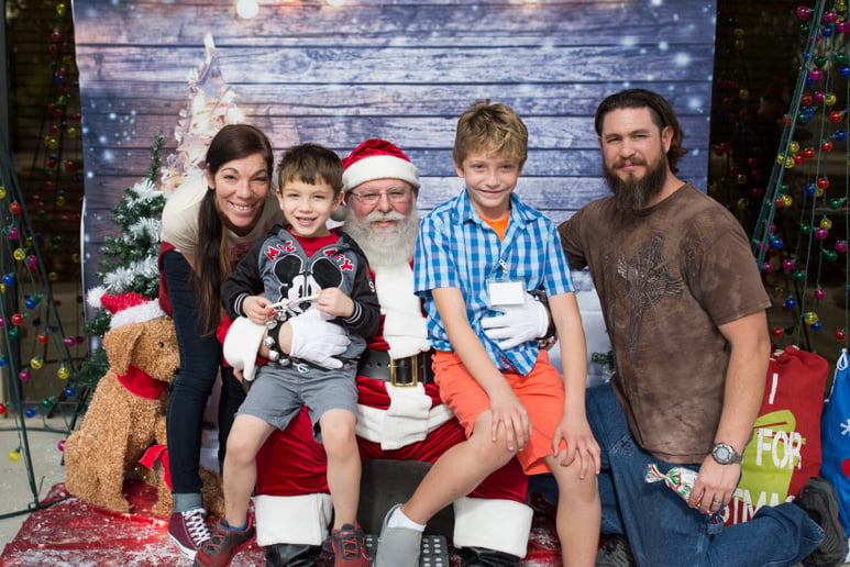 Gallery photo 7 of Santa Ken