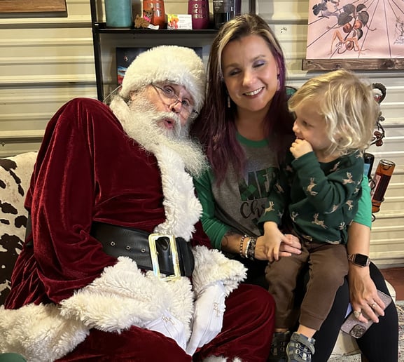 Gallery photo 4 of Santa Kenny