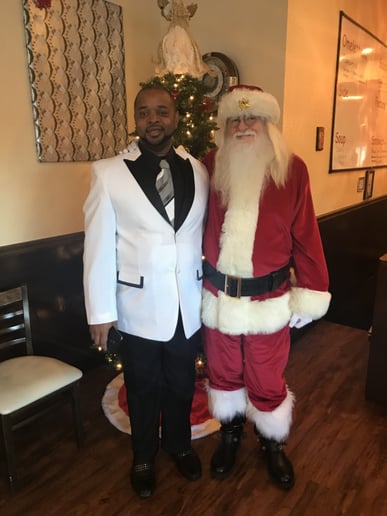 Gallery photo 2 of Santa Kenny