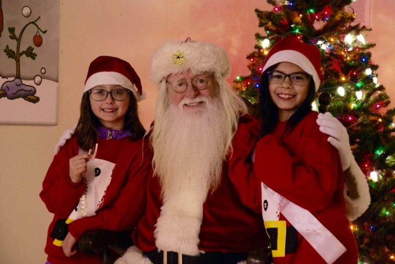 Gallery photo 4 of Santa Kenny
