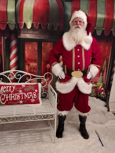 Gallery photo 8 of Santa Kerry