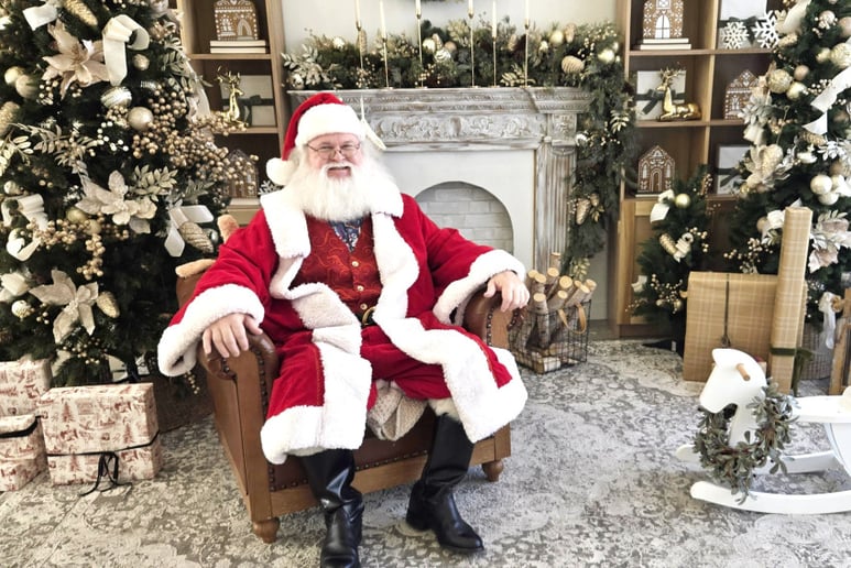 Gallery photo 2 of Santa Kerry