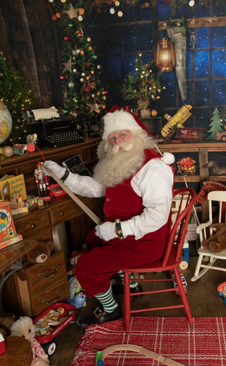 Gallery photo 10 of Santa Kevin