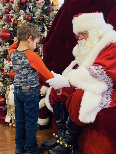 Gallery photo 3 of Santa Kevin