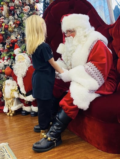 Gallery photo 4 of Santa Kevin