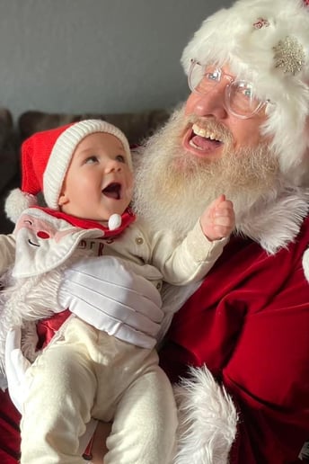 Gallery photo 1 of Santa Kevin Schorn