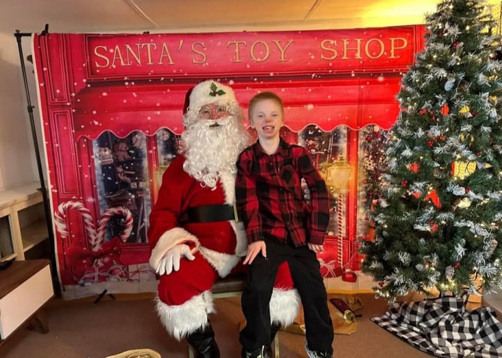Gallery photo 3 of Yinzer Claus