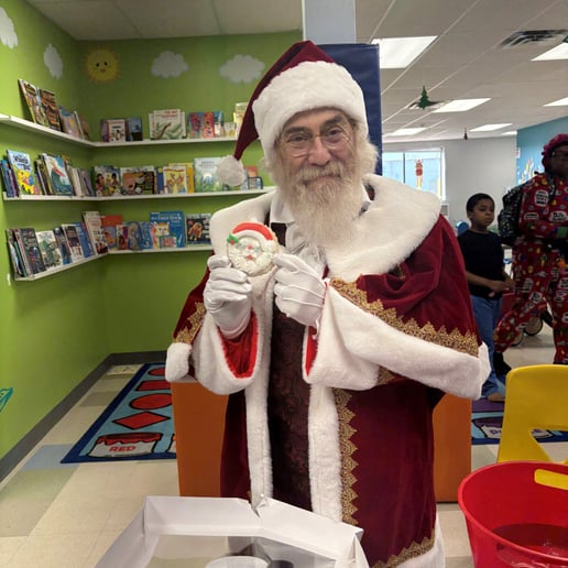 Gallery photo 2 of Santa Kreigh
