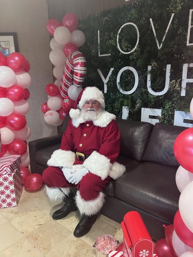 Gallery photo 2 of Santa Larry