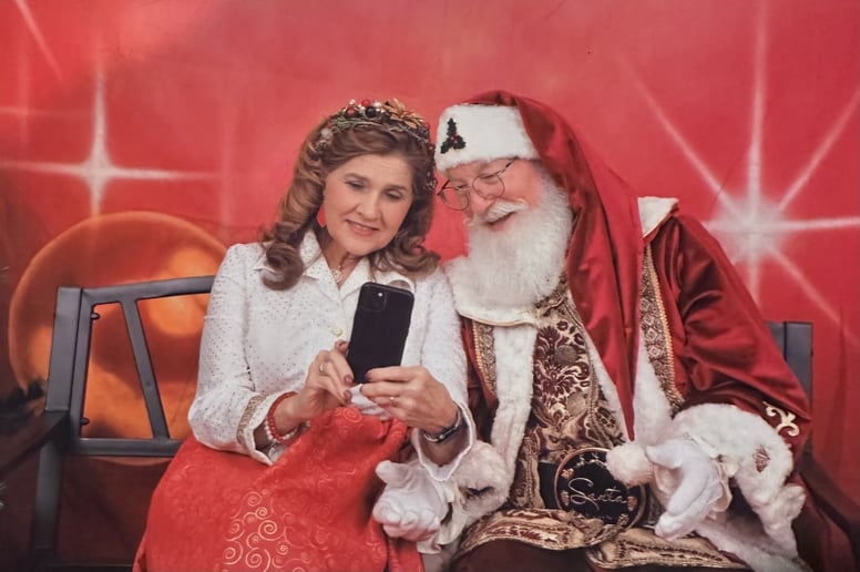 Gallery photo 8 of Santa Larry