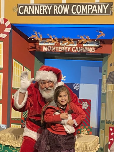 Gallery photo 2 of Santa Lee