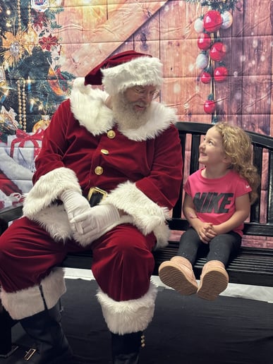 Gallery photo 13 of Santa Lee