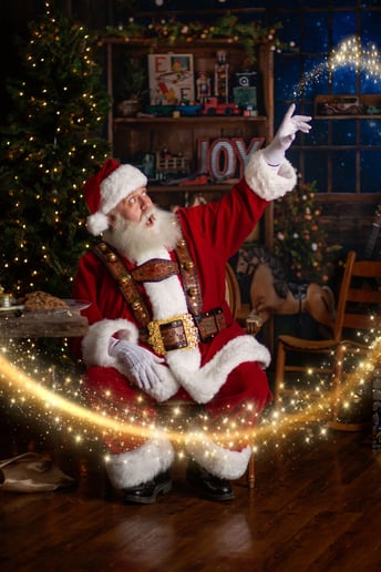 Gallery photo 4 of Santa Lee
