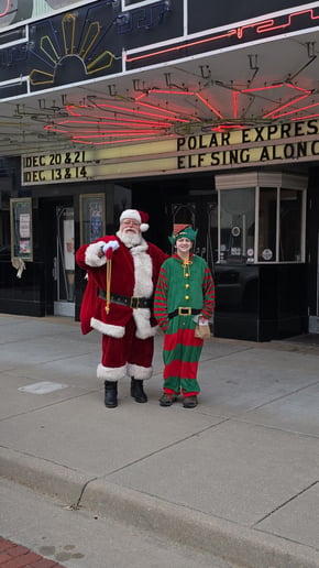 Gallery photo 1 of Santa Lonnie